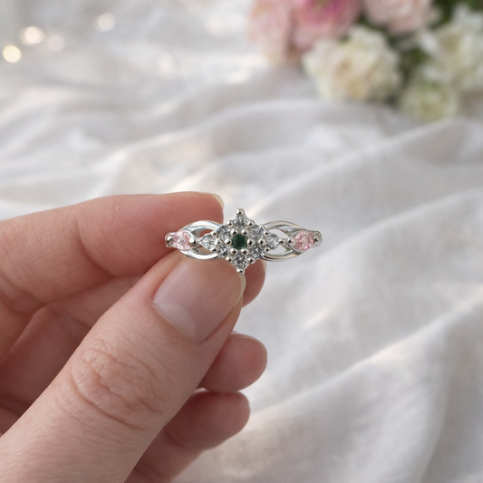 Peridot Emerald Starburst Ring - Celestial Gem Trio