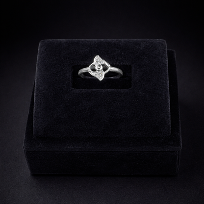 Trinity Pearl Heart Ring - Ethereal Triad Elegance